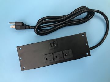 Gniazdo zasilania do montażu podtynkowego z dwoma portami USB
