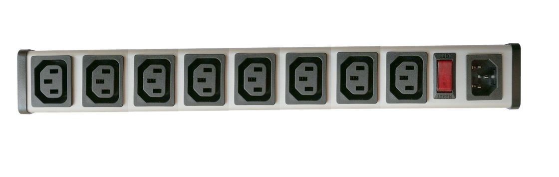 Lista UL C-UL Zabezpieczenie przed przeciążeniem IEC 8Way 15a Gniazdka Listwa zasilająca, jednostka dystrybucji zasilania PDU ze stopu aluminium