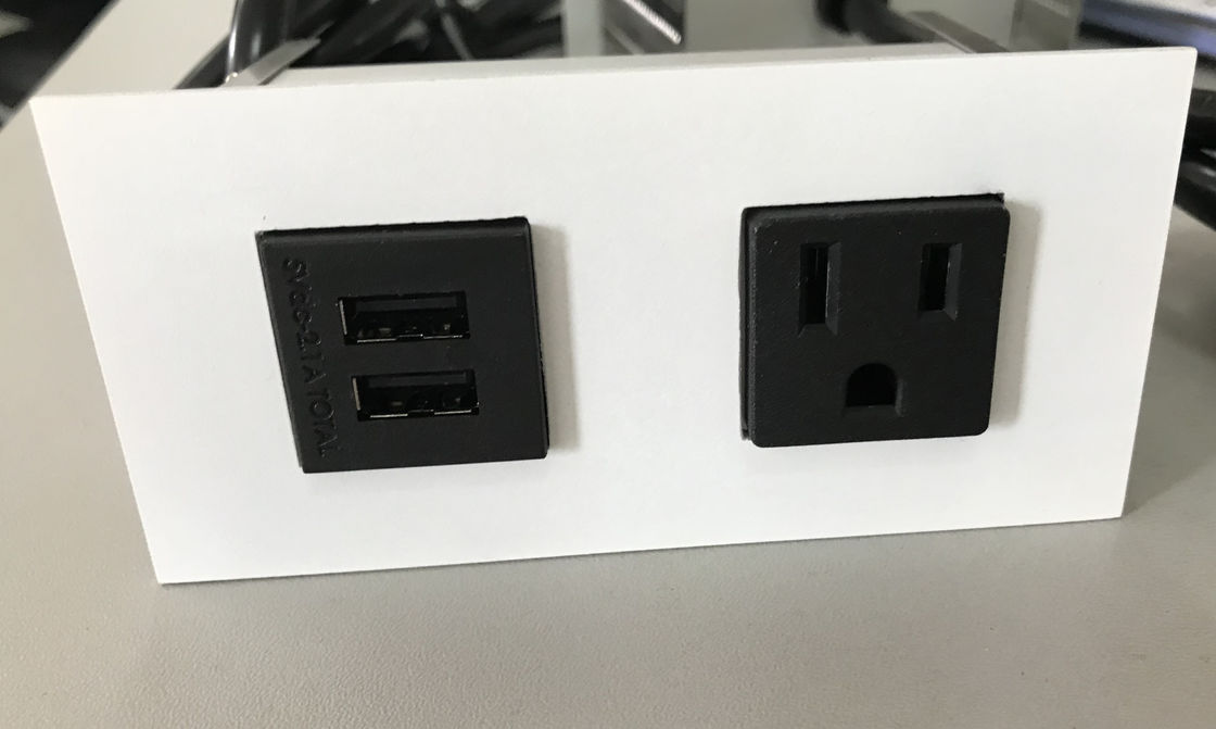 Ukryte gniazda zasilania pulpitu z 1 gniazdem / 2 porty USB, płyty czołowe ze stali nierdzewnej Gniazdo zasilania z blatem