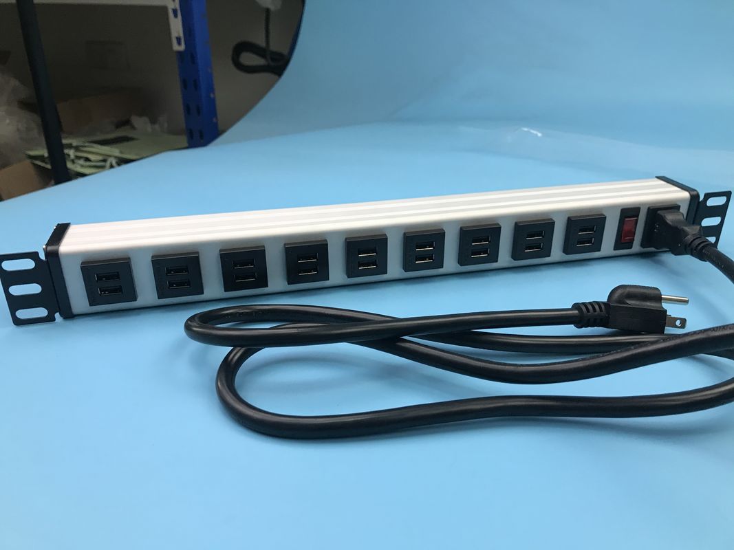Smart 18 Dwuportowa listwa zasilająca USB do iPadów / iPhone'ów / smartfonów 5VDC 2.1A
