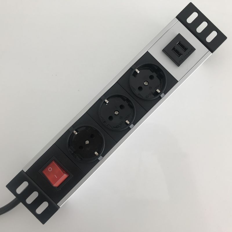 3 gniazdowa inteligentna listwa zasilająca Schuko z podwójnym portem USB Metalowa obudowa przewodu 2M